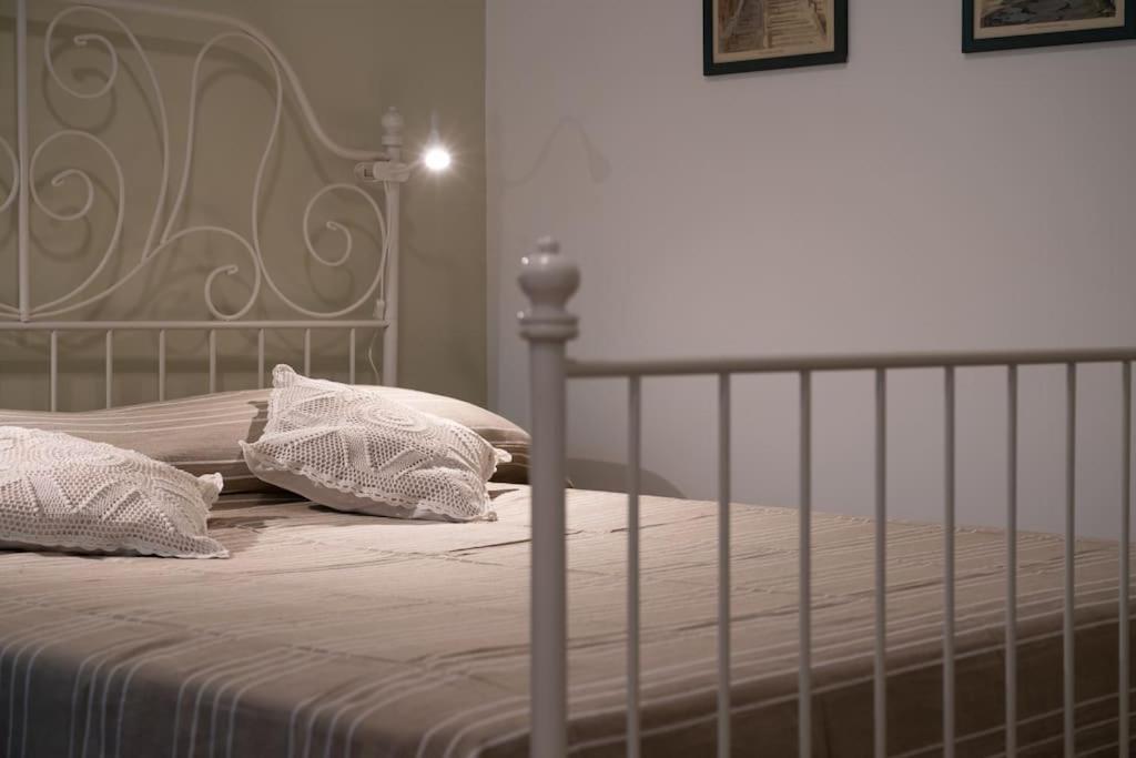 Casa Bouganville - St. Peter Romantic Apartment Esterno foto